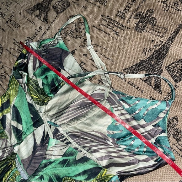 Fashion Nova NWT! Costa Rica Printed Green/Combo Jumsuit Size M - Picture 11 of 15